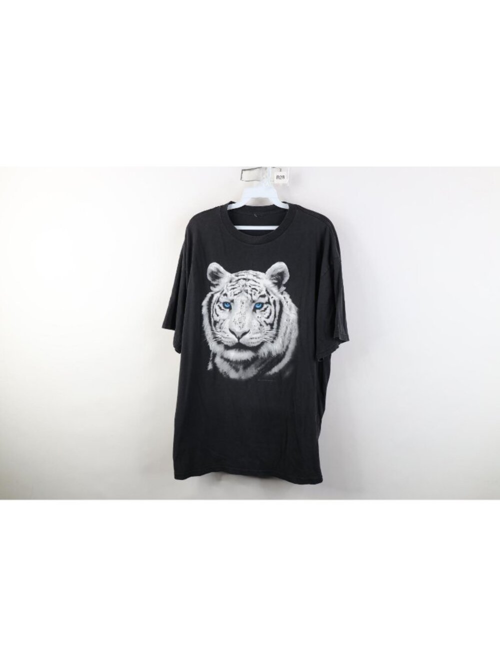 Vintage Y2K 2009 Streetwear Mens XL Faded Nature White Tiger Big Cat T-Shirt